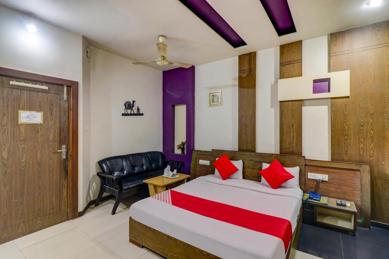 Oyo 61861 Hotel Dream Palace Durg المظهر الخارجي الصورة